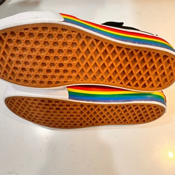 Vans Sk8-Hi Rainbow‎ Stripe Skate Shoes Men's 7.5 Black Suede High Top